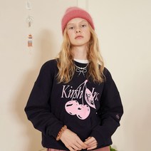 키르시 CHERRY GRAPHIC SWEATSHIRT