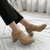 론이 메리제인 라운드토 펌프스