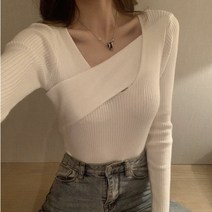 여성용 투웨이 꼬임 포인트 브이넥 오프숄더 겸용 니트 lkf21390