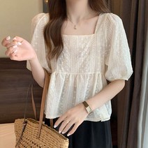 앤드스타일 여성용 자수 스퀘어넥 반팔 블라우스 260854