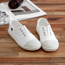 데일리슈 뉴베니 슬립온