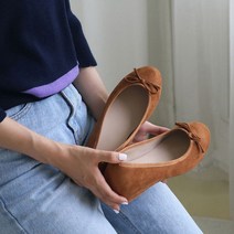 벨라노이 스웨이드 둥근코 귀염 리본 키높이 웨지형 플랫 펌프스 5cm