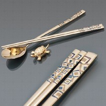 베스트데코 모모티타늄 부부 수저세트