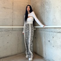 뱀피 레더 와이드 팬츠