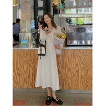 마카다 마카판다 청순 심플 V넥 허리 슬리밍 레이스 니트 드레스 1067 0249
