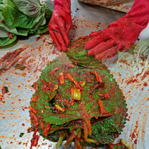 최고급양념만사용 맛있는 전라도깻잎김치1kg 어머니가 직접 담근 100%순수 국산깻잎김치