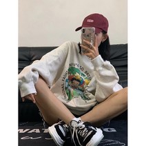 250그램 다비드에 솜털 도톰 빈티지 베티걸 라운드넥의녀