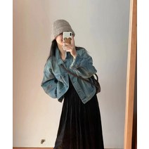 스타일리쉬한 여성 데님 코트