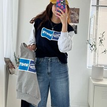다비몽 / 여행을 부르는 코디셋트 라운드 모먼 화이트맨투맨