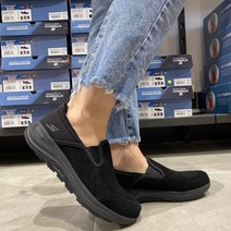 스케쳐스 BC 여성 운동화 가을.겨울 고워크 아웃도어 미끄럽지않은 발바닥이 푹신하고 신고 벗기 발편한 워킹화 슬립온 NC부천 (방수 다뜻한 신발)