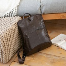 20대 남자 직장인 출근가방 소가죽 슬림 백팩 / 적당한 시크 책