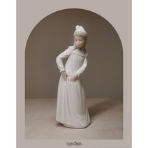 [앤틱/M] 야드로 나오 잠옷 셔츠를 입고 있는 소녀 0235, 예. 확인하였습니다.