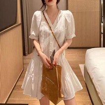 청순한 디자인 레이스 펀칭 자수 원피스 흰색