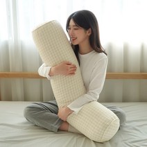 집콕 순면 원형 바디필로우 냉감 롱쿠션 안고자는 긴베개, 체크, 베이지