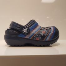 크록스 크록스 NC02 클래식 라인드 클로그 키즈 205815-410 (9258293)