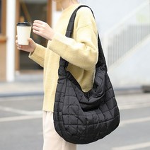 휘뚜루 마뚜루 대용량 보부상 구호 구름 퀄팅 가방 연예인 제니 직장인 학생 가벼운 만두 패팅