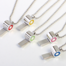 (문스샵) 서클 메탈 호루라기 목걸이 호신용 미니 작은 호각 아동 어린이 남녀공용 심판 코치 신호 비상 방범 초등학교 체육대회 경기 스포츠 남자 여자 패션 예쁜 군번목걸이 악세사리