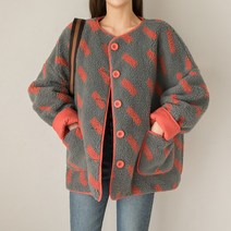 화이트폭스 컬러패턴양털누빔점퍼