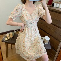 [이꾸띠] 시앙시이리 여성 여름 브이넥 플라워 원컬러 퍼프 무릎 길이 원피스