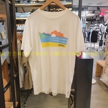 리바이스 공용 릴렉스 핏 프린트 반팔 티셔츠 16143-0225 NC평촌 깔끔한 화이트 색상으로