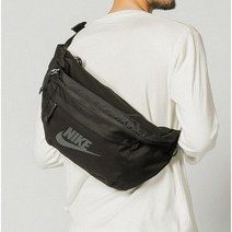 나이키 넉넉한수납크로스백 수납공간많은가방 테쿠HIP색