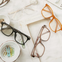 남녀공용 미니멀 튼튼한 플라스틱 뿔테안경 안경테