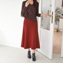 데일리앤 에일 플레어 밴딩 니트 롱스커트