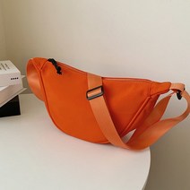 크로와상백 보부상크로스백 여성 하프문 모양 크로스 바디 백 체스트 나일론 슬링 패니 팩 조절 가능한 스