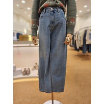 써스데이아일랜드 플라워 프린트 루즈핏 배기 데님 (T226MJE135W)