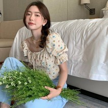 데일리룩 프렌치 감미로운 나이 플라워 사각카라 나팔소매 셔츠~소녀한 느낌으로 여름나기