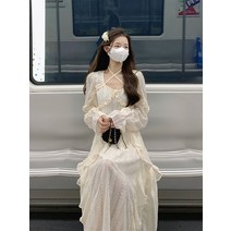소녀감성 여리여리 프릴원피스 청순이미지 데이트룩 신혼여행 준비물