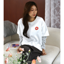 투엘 아이즈 와펜 맨투맨 티셔츠