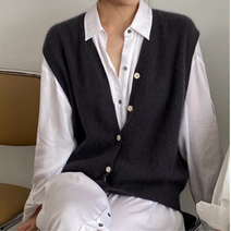 레이어드룩 V넥 니트 베스트 여성 겨울베스트 니트조끼 포근니트 루즈핏 단추조끼 단추니트 오픈형