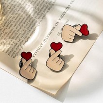 [이서지니]손 하트 브로치