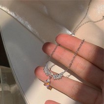 기부목걸이 천사의 날개 달빛 돌 펜던트 목걸이 여성의 가벼운 럭셔리 작은 디자인 감각 고급 칼라 체인 절