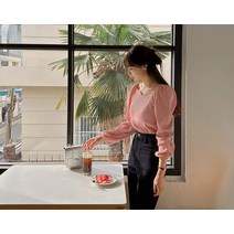 [리리앤코] 바이블린 하트넥 투웨이 밴딩 블라우스 티셔츠