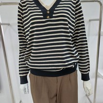 막스카라 이중 배색 브이넥 스트라이프 니트