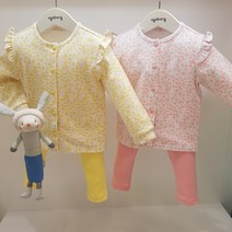 아가방 23 베이비페어! 내복이지만 실내복아닌 것 처럼 잠깐 외출도 괜찮아 긴소매 상하세트! 어여쁜 A라인 바지는 슬림 레깅스처럼 유아 상하복! 중간두께 두껍않아 좋아
