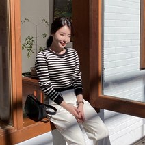 여자 스트라이프니트 라운드넥 슬림 단가라 긴팔티