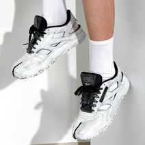메종 마르지엘라 국내배송 메종마르지엘라 21FW S57WS0429 P4379 H8666 MM x 리복 비앙