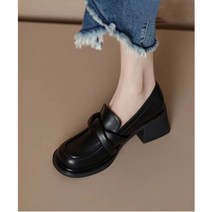 우영우신발 여성신발 심플 디자인 로퍼