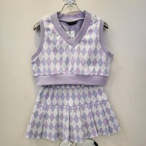 더데이걸 산본점 **23년신상**블라우스나 기본티를 이너로 코디해서 입으면 행사룩!! 걸그룹으로 변신