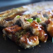 천연한방사료를 먹고 자란 고창 풍천장어 민물장어 1kg x 소스2종 HACCP 인증, 단품