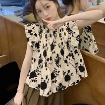 쇼룸 셔링라운드넥 프릴숄더 블라우스