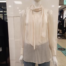 블루페페 부평점 은은한 광택감 있는 소재 머플러 셋팅 블라우스