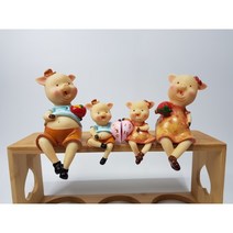 이현아트 걸터앉는 하트 돼지가족 장식