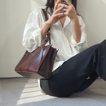 네오 사각 펀칭 숄더백