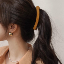 초콜리트쥬얼리 아더 심플 우드 포니테일 자동 헤어 바나나핀 3컬러
