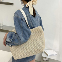 보드미 원피스코디숄더백 30대 여자 회사원 세미 정장룩 사계절 패션 봄나들이