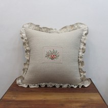 수피아코코 린넨 레이스 자수 쿠션, 꽃바구니